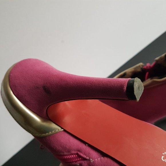 Size 8 Women's Pink Suede Shoes Heels Size 8 - Picture 5 of 10